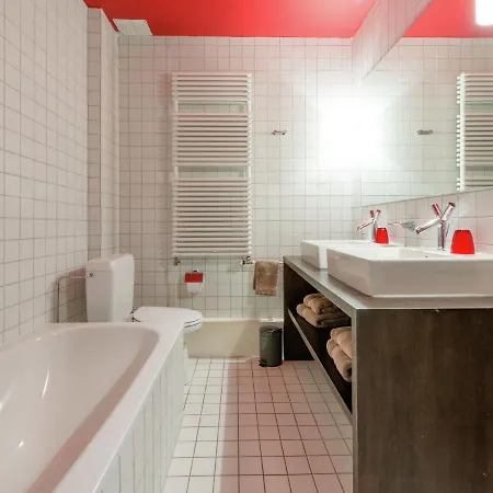 Luxurious Castle In Jalhay With A Sauna Hébergement de vacances Francorchamps