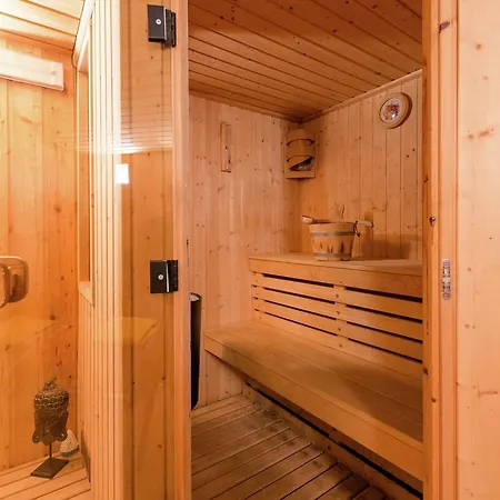 Luxurious Castle In Jalhay With A Sauna Hébergement de vacances